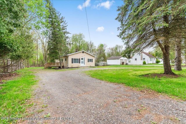 4585 Sycamore Street, Holt, MI 48842