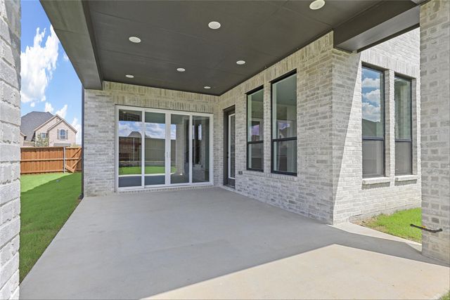 2102 Hereford Drive, Mansfield, TX 76063