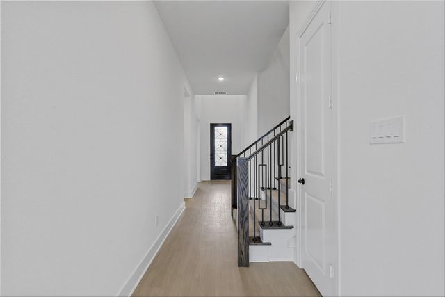 2102 Hereford Drive, Mansfield, TX 76063