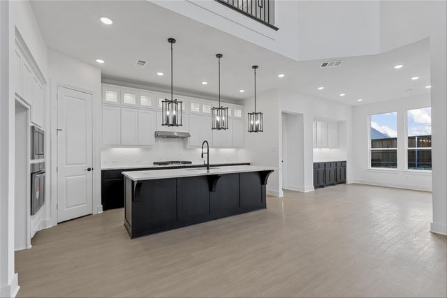 2102 Hereford Drive, Mansfield, TX 76063