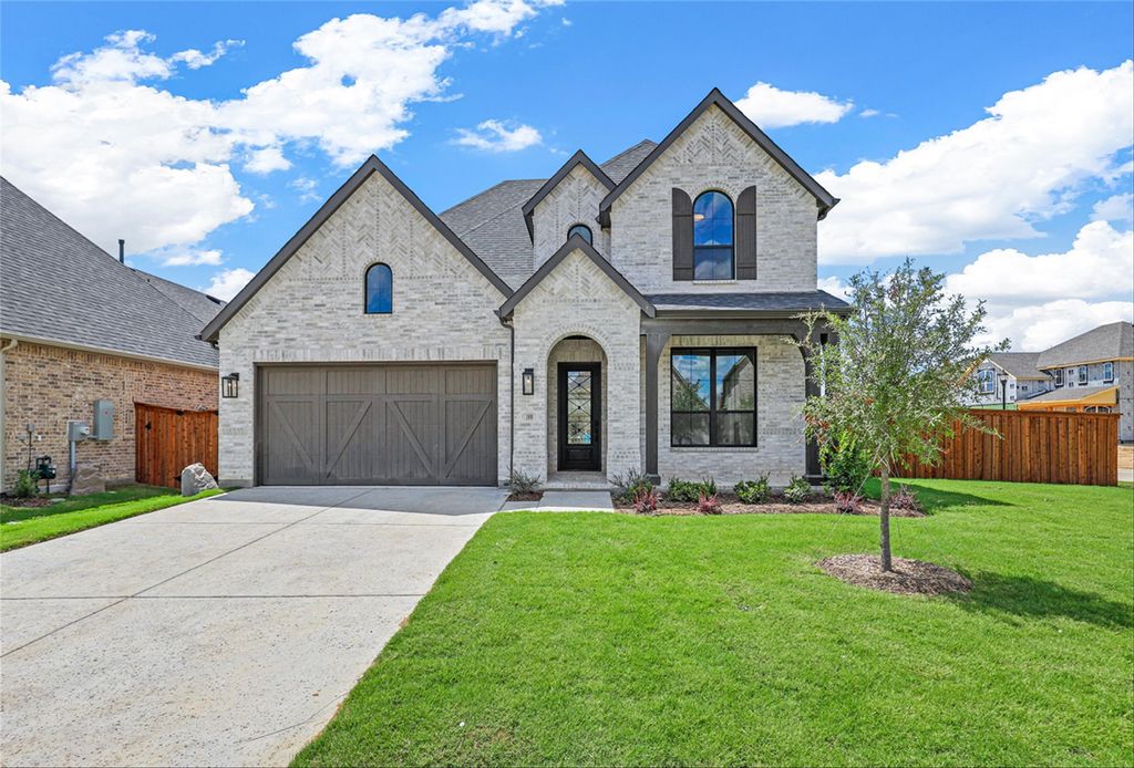 2102 Hereford Drive, Mansfield, TX 76063