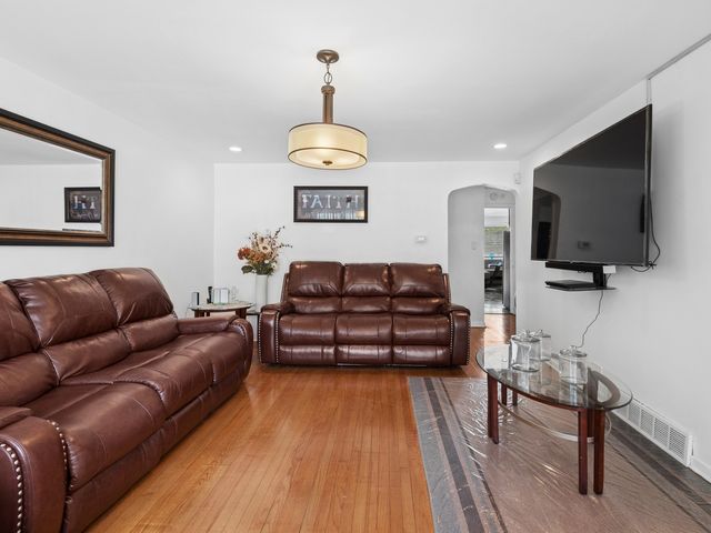256 CALUMET Boulevard, Harvey, IL 60426