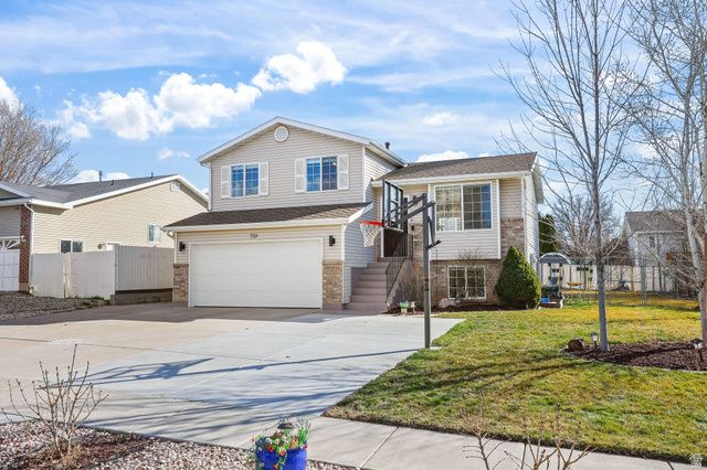 759 W 1580 N, Clinton, UT 84015