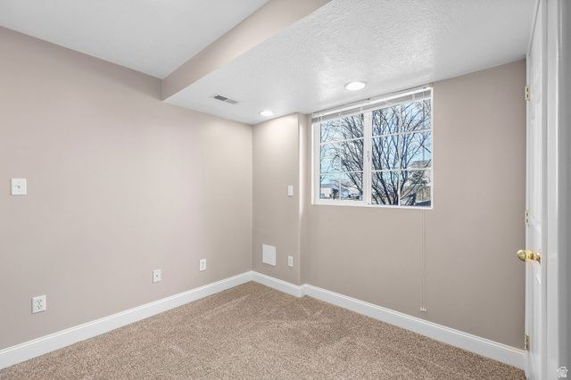 759 W 1580 N, Clinton, UT 84015