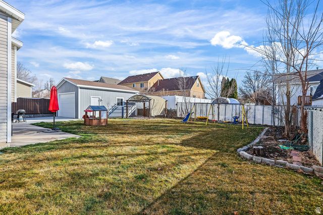 759 W 1580 N, Clinton, UT 84015