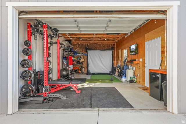 759 W 1580 N, Clinton, UT 84015