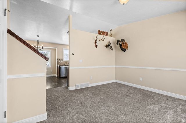 759 W 1580 N, Clinton, UT 84015