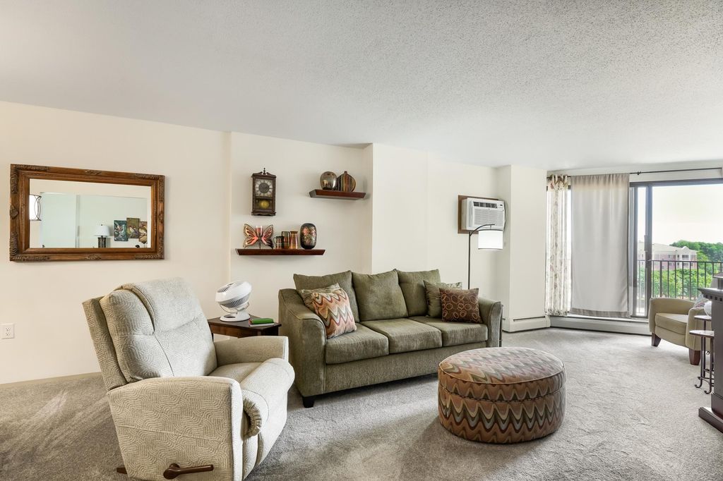 6500 Woodlake Drive 601, Richfield, MN 55423 — photo 4