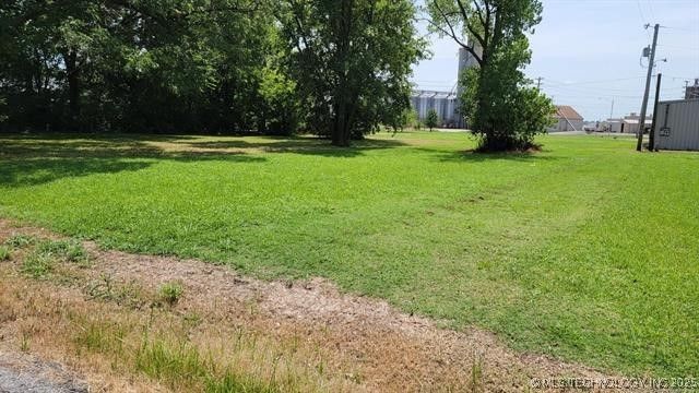 809 W 9th Street N, Claremore, OK 74017