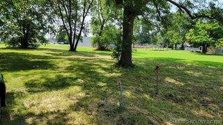 809 W 9th Street N, Claremore, OK 74017