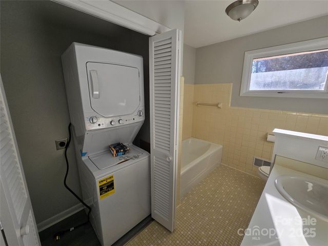 212 Shuping Street, Morganton, NC 28655