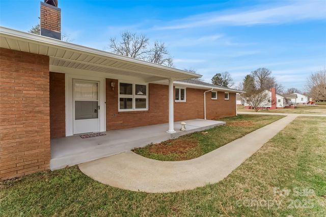 212 Shuping Street, Morganton, NC 28655