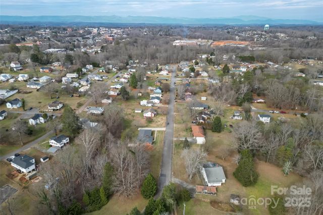 212 Shuping Street, Morganton, NC 28655