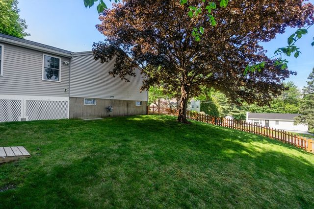 21 Michigan Drive, Hudson, MA 01749