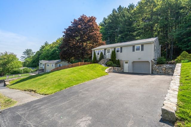 21 Michigan Drive, Hudson, MA 01749