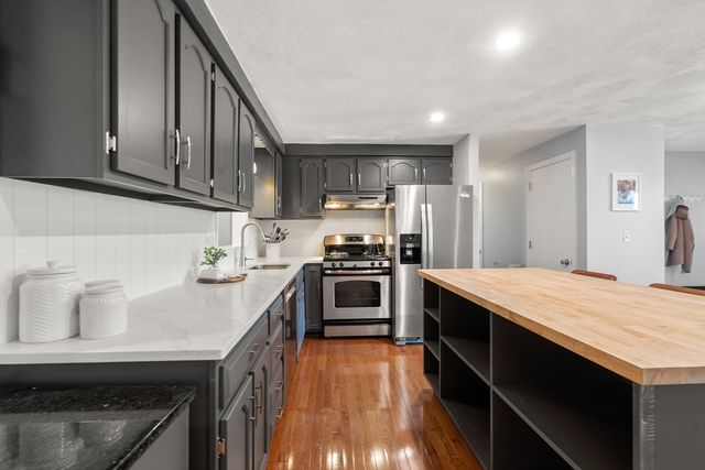 21 Michigan Drive, Hudson, MA 01749