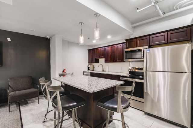 700 Church St Apt 1108, Nashville, TN 37203