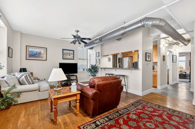 700 Church St Apt 1108, Nashville, TN 37203