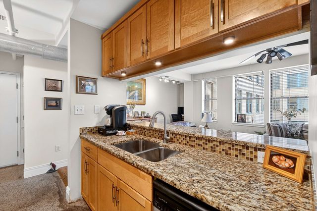 700 Church St Apt 1108, Nashville, TN 37203