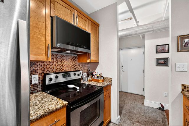 700 Church St Apt 1108, Nashville, TN 37203