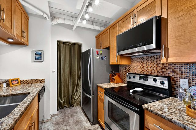 700 Church St Apt 1108, Nashville, TN 37203