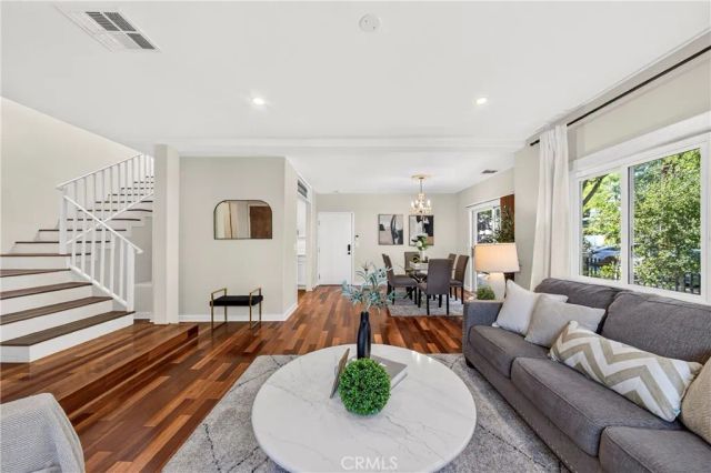 382 Idaho, Pasadena, CA 91103