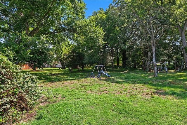 437 Fulton Street, Burlington, NC 27217