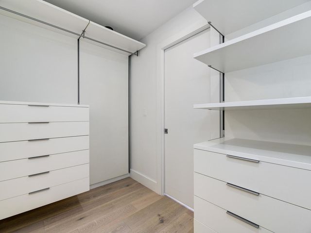 758 N Larrabee Street 523, Chicago, IL 60654