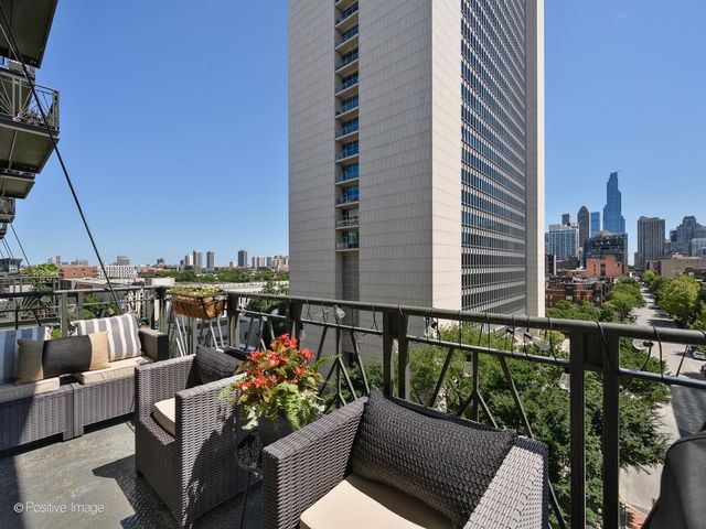 758 N Larrabee Street 523, Chicago, IL 60654