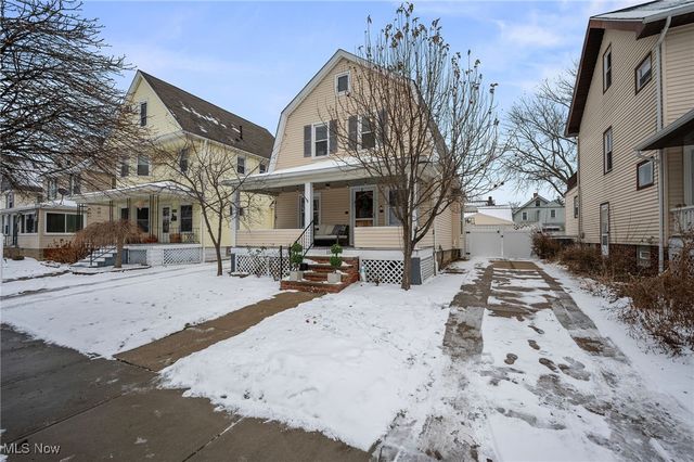 1551 Orchard Grove Avenue, Lakewood, OH 44107