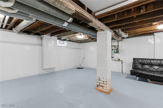 1551 Orchard Grove Avenue, Lakewood, OH 44107