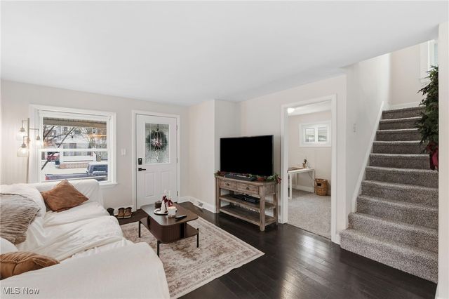 1551 Orchard Grove Avenue, Lakewood, OH 44107