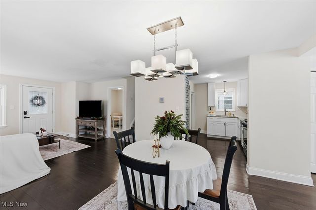 1551 Orchard Grove Avenue, Lakewood, OH 44107