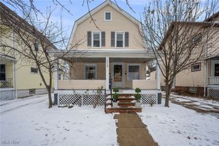 1551 Orchard Grove Avenue, Lakewood, OH 44107