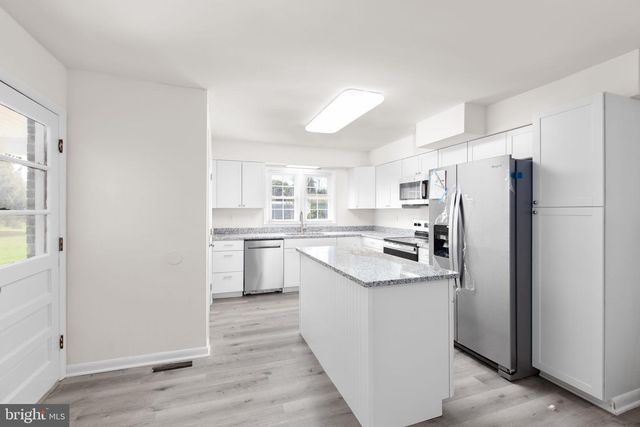 333 SANTA MARIA AVE, Colonial Beach, VA 22443