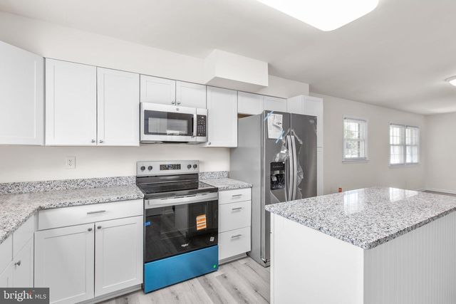 333 SANTA MARIA AVE, Colonial Beach, VA 22443