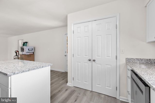 333 SANTA MARIA AVE, Colonial Beach, VA 22443