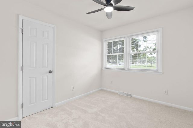 333 SANTA MARIA AVE, Colonial Beach, VA 22443