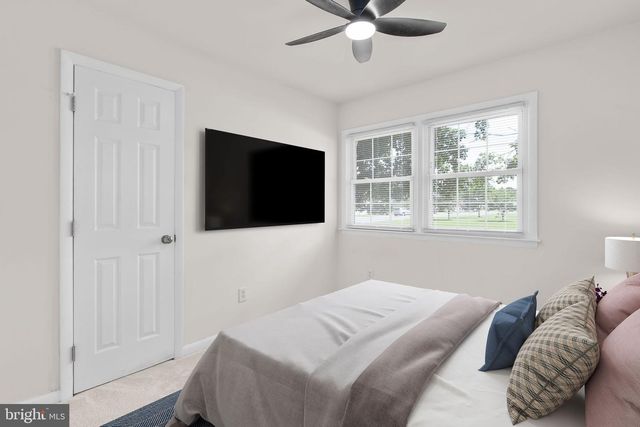 333 SANTA MARIA AVE, Colonial Beach, VA 22443