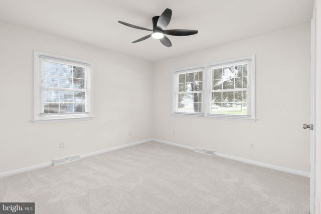 333 SANTA MARIA AVE, Colonial Beach, VA 22443