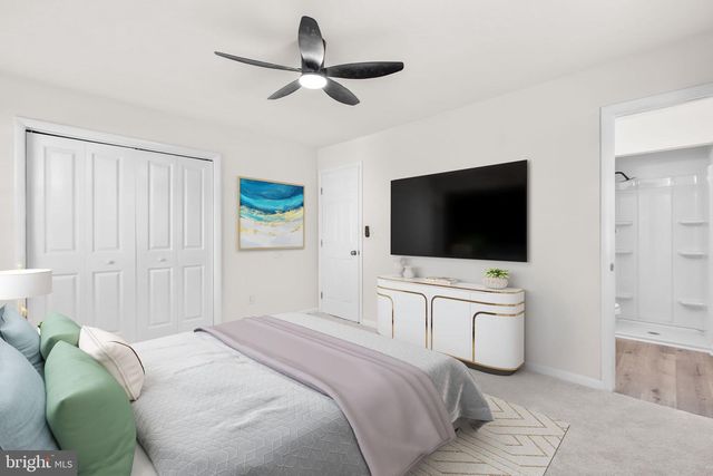 333 SANTA MARIA AVE, Colonial Beach, VA 22443