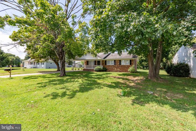 333 SANTA MARIA AVE, Colonial Beach, VA 22443