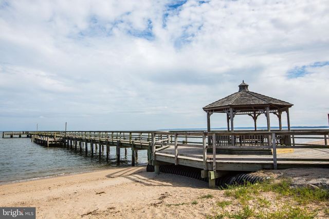 333 SANTA MARIA AVE, Colonial Beach, VA 22443