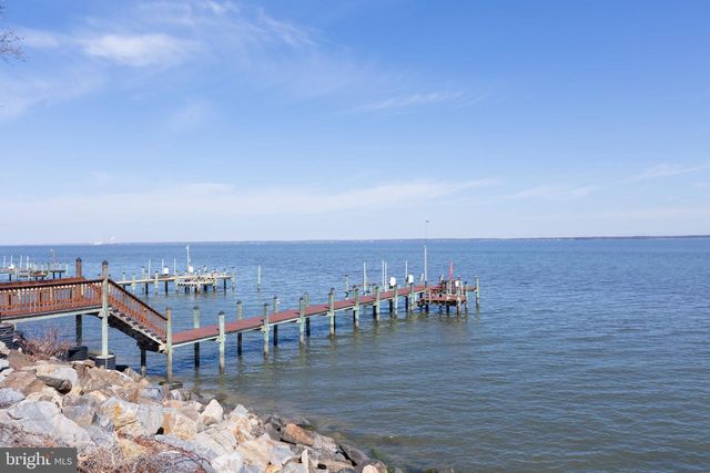 333 SANTA MARIA AVE, Colonial Beach, VA 22443