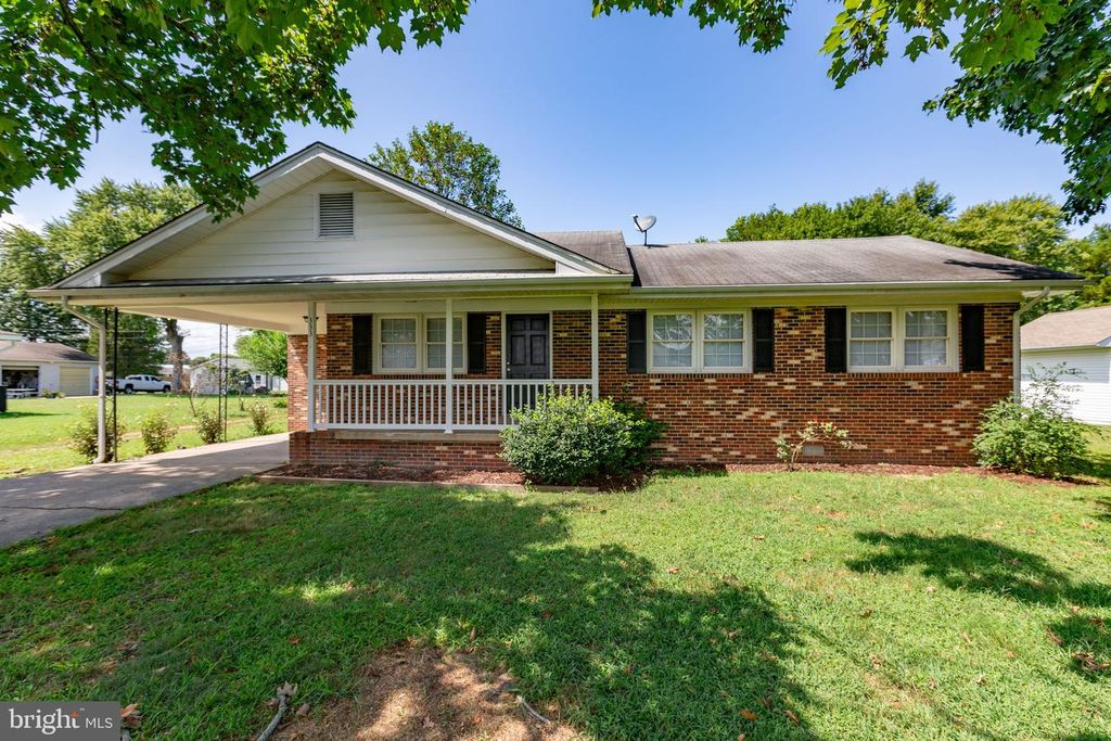 333 SANTA MARIA AVE, Colonial Beach, VA 22443
