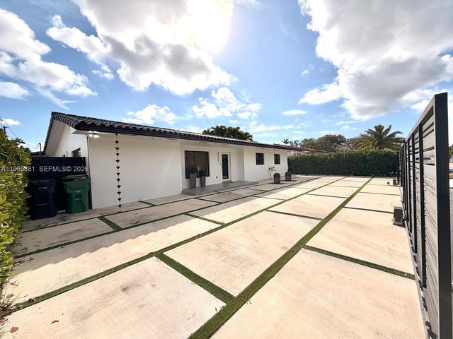 3521 SW 99th Ct, Miami, FL 33165