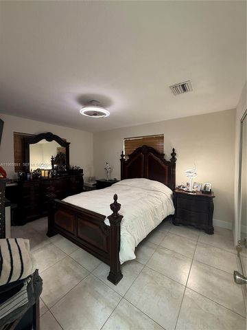 3521 SW 99th Ct, Miami, FL 33165