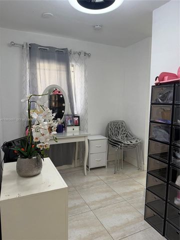 3521 SW 99th Ct, Miami, FL 33165