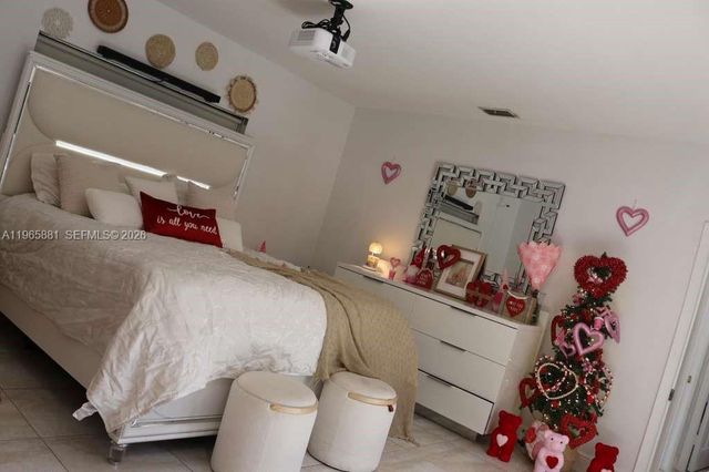 3521 SW 99th Ct, Miami, FL 33165