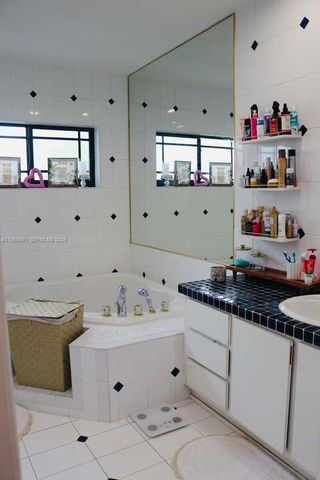 3521 SW 99th Ct, Miami, FL 33165